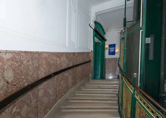 Pension Neuer Markt